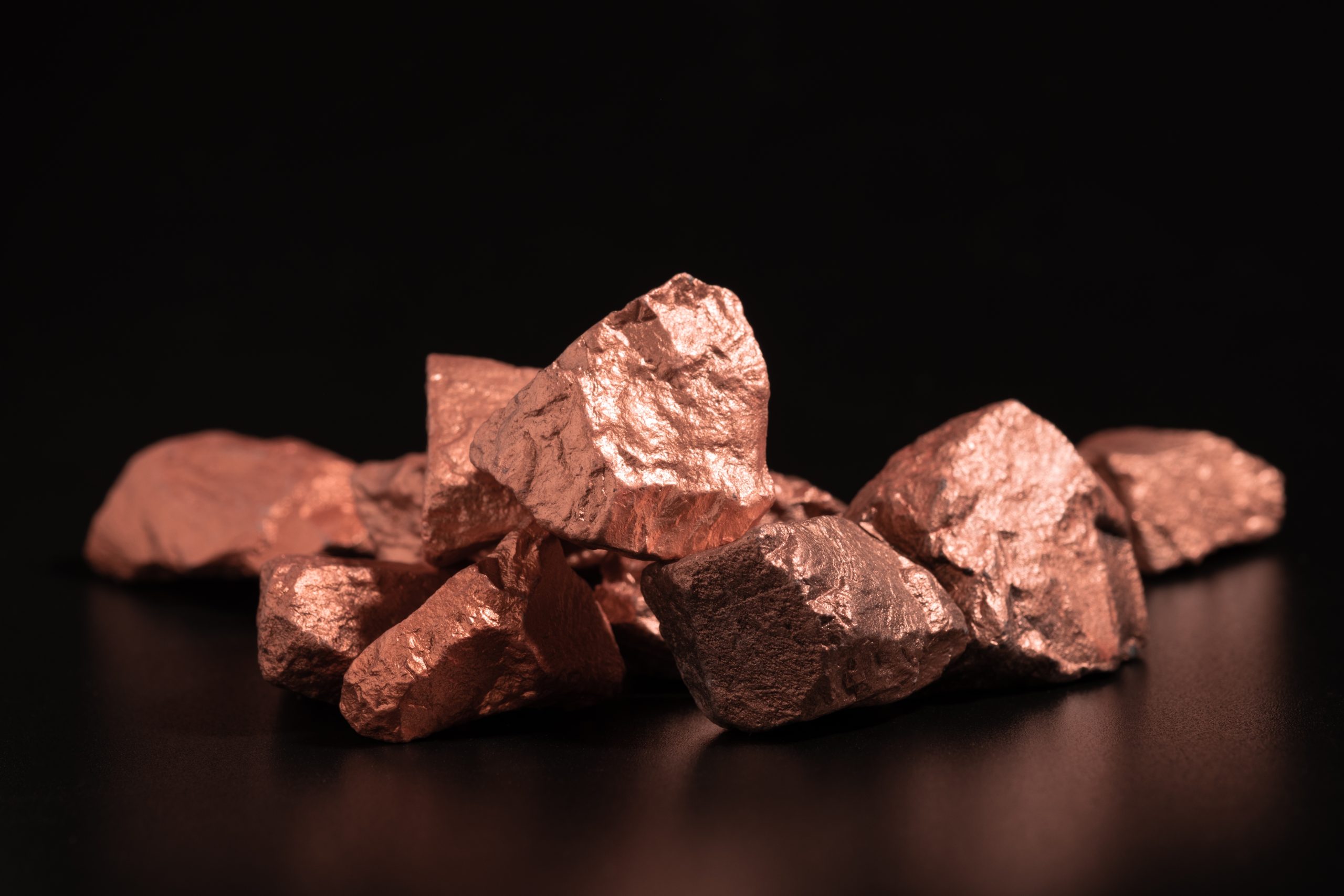 Ingots,Of,Pure,Copper,Or,Pink,Gold,On,A,Black